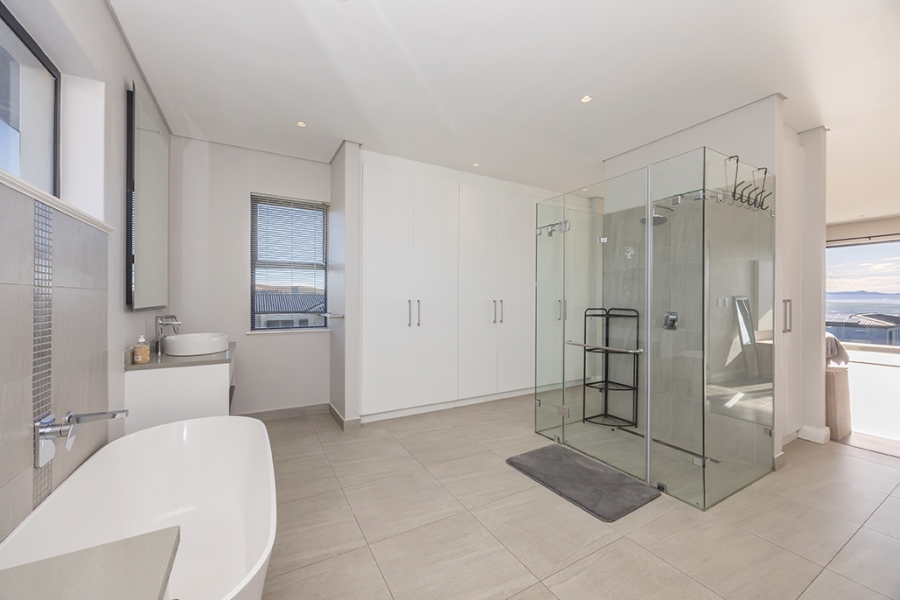4 Bedroom Property for Sale in Clara Anna Fontein Western Cape